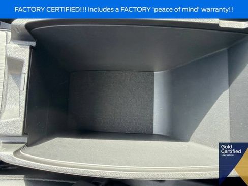 Certified 2025 Ford Escape ST-Line Select AWD/4WD image 40