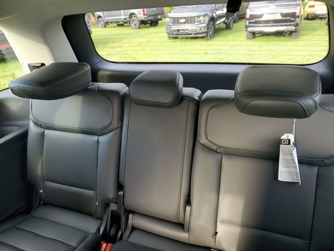 New 2025 Ford Expedition Active RWD image 26