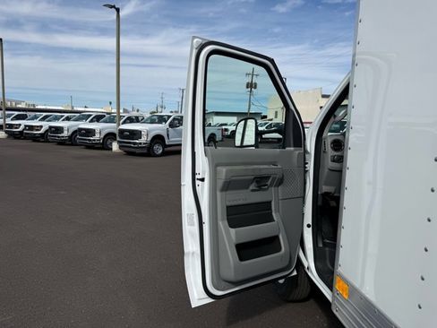 New 2026 Ford E-450 and Econoline 450 Super Duty w/ Interior Upgrade Package image 11