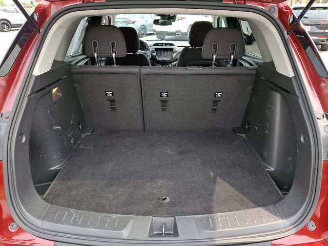 Used 2022 Chevrolet TrailBlazer LT w/ Convenience Package FWD image 28