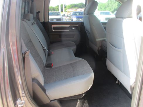 Used 2019 RAM 1500 Lone Star RWD image 10
