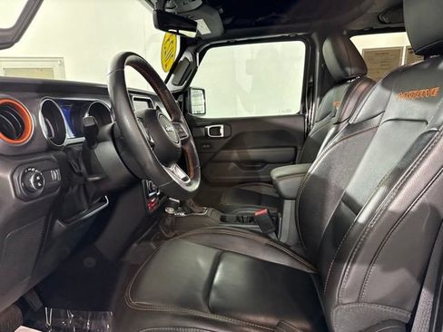 Used 2023 Jeep Gladiator Mojave w/ LED Lighting Group AWD/4WD image 15