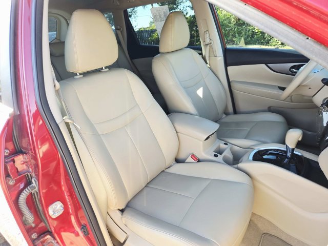 Used 2014 Nissan Rogue S AWD/4WD image 13