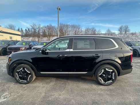 New 2025 Kia Telluride S image 8