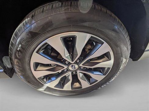 Used 2024 Subaru Outback Limited AWD/4WD image 7