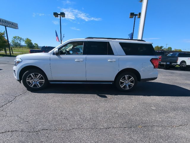 Used 2022 Ford Expedition Max XLT AWD/4WD image 16