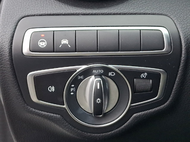 Used 2020 Mercedes-Benz C 300 4MATIC Sedan image 9