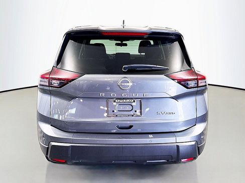 Used 2024 Nissan Rogue SV AWD/4WD image 6