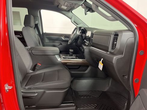 New 2026 Chevrolet Silverado 1500 LT AWD/4WD image 9