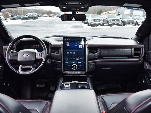 Used 2022 Ford Expedition Limited w/ Equipment Group 304A image 4