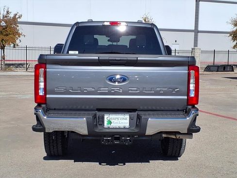 New 2026 Ford F250 XLT w/ FX4 Off-Road Package image 12