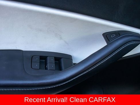 Used 2021 Tesla Model Y Performance image 20