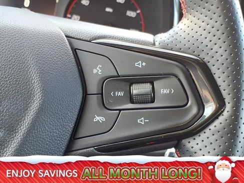 Used 2024 Chevrolet Trax RS image 28