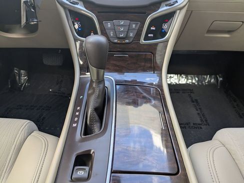 Used 2014 Buick LaCrosse image 18