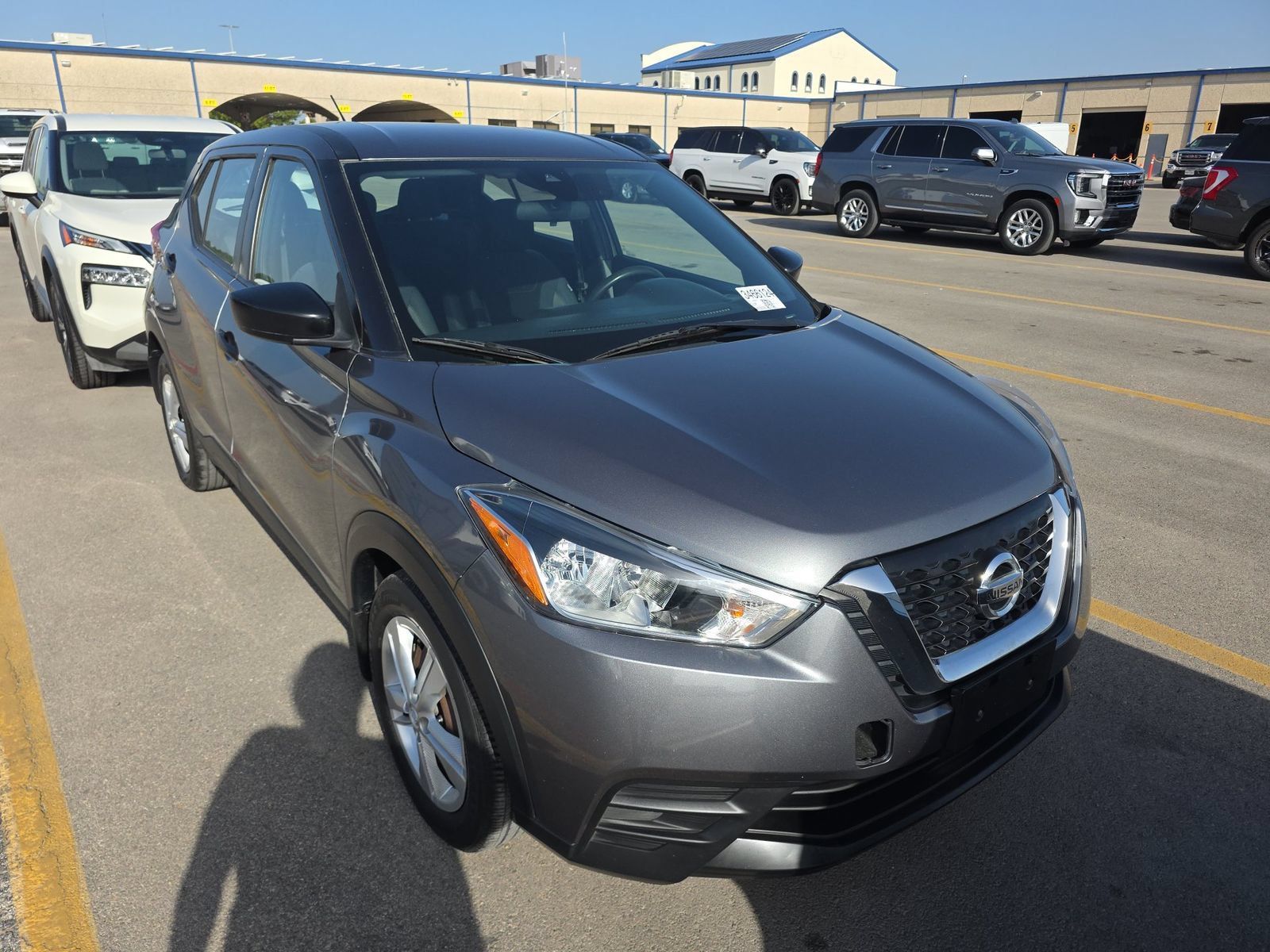 Used 2020 Nissan Kicks S FWD image 4