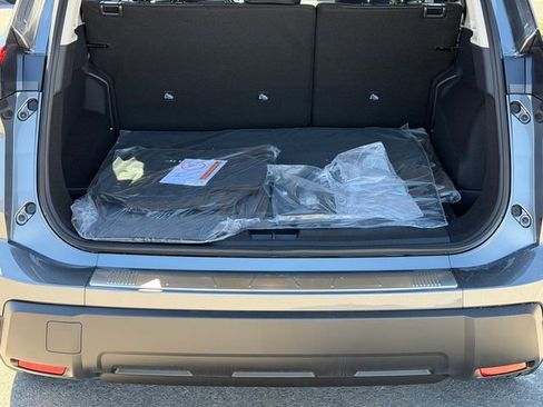 New 2026 Nissan Rogue SV w/ Cold Weather Package FWD image 4