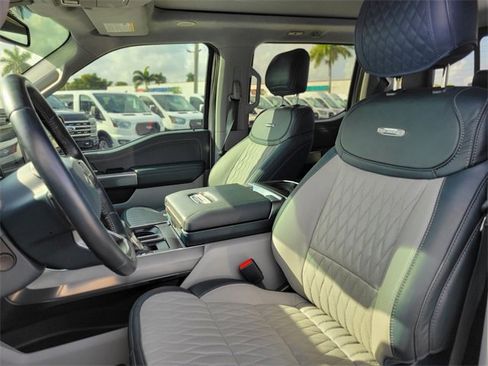 Used 2023 Ford F150 Limited image 18