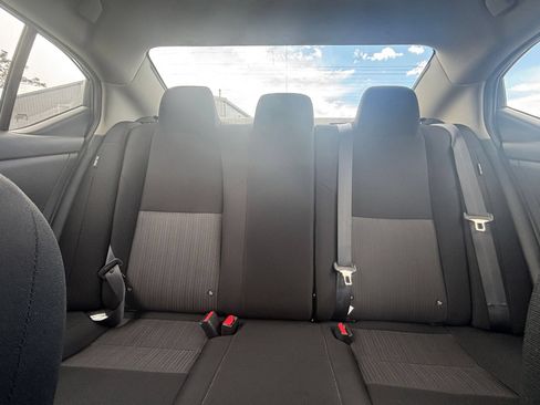 Used 2025 Nissan Sentra SV FWD image 35
