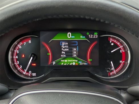 Used 2023 Toyota RAV4 XLE Premium image 26