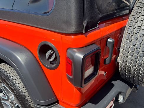 Used 2020 Jeep Wrangler Sport image 11