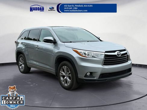 Used 2016 Toyota Highlander Plus AWD/4WD image 8