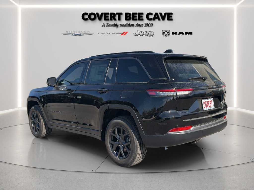 New 2027 Jeep Grand Cherokee Altitude AWD/4WD image 5