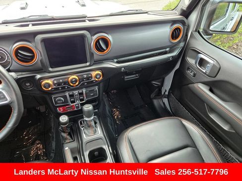 Used 2023 Jeep Gladiator Mojave w/ LED Lighting Group AWD/4WD image 11