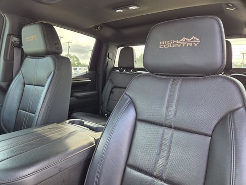 Used 2023 Chevrolet Silverado 1500 High Country w/ High Country Premium Package AWD/4WD image 13