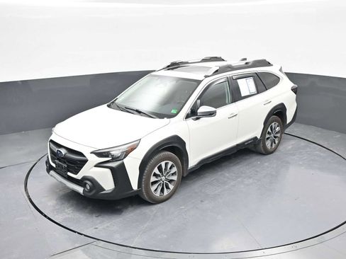 Used 2023 Subaru Outback Touring XT image 27