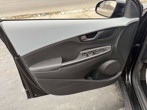 Used 2020 Hyundai Kona SE image 11