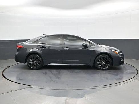 Used 2024 Toyota Corolla SE FWD image 4