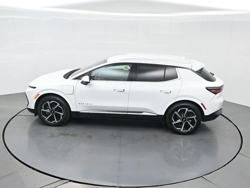 Used 2025 Chevrolet Equinox EV LT w/ Convenience Package image 56