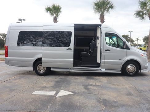 New 2023 Mercedes-Benz Sprinter 3500 image 4