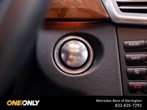 Used 2011 Mercedes-Benz E 550 4MATIC Sedan image 22