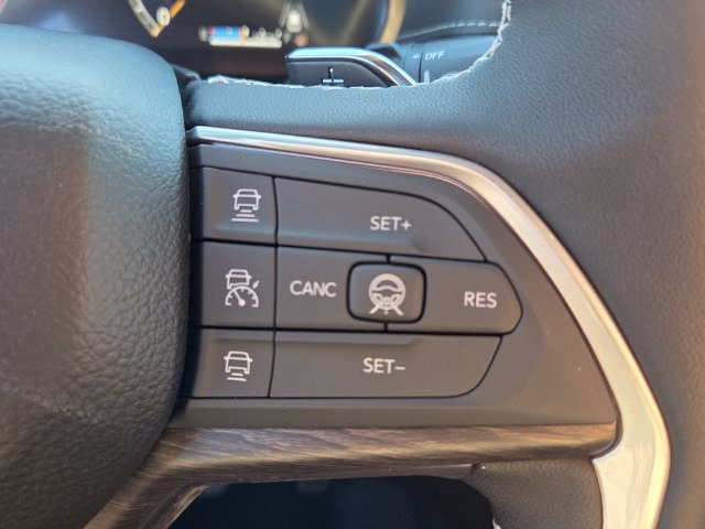 New 2027 Jeep Grand Cherokee Limited RWD image 26