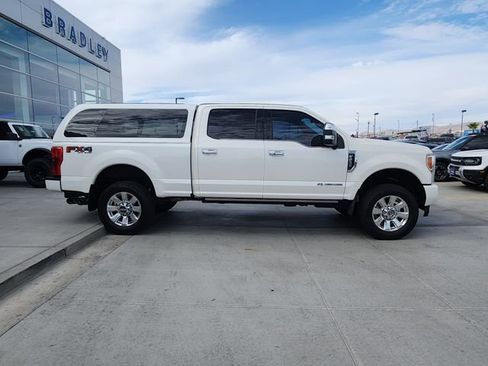 Used 2017 Ford F250 Platinum w/ Platinum Ultimate Package image 3