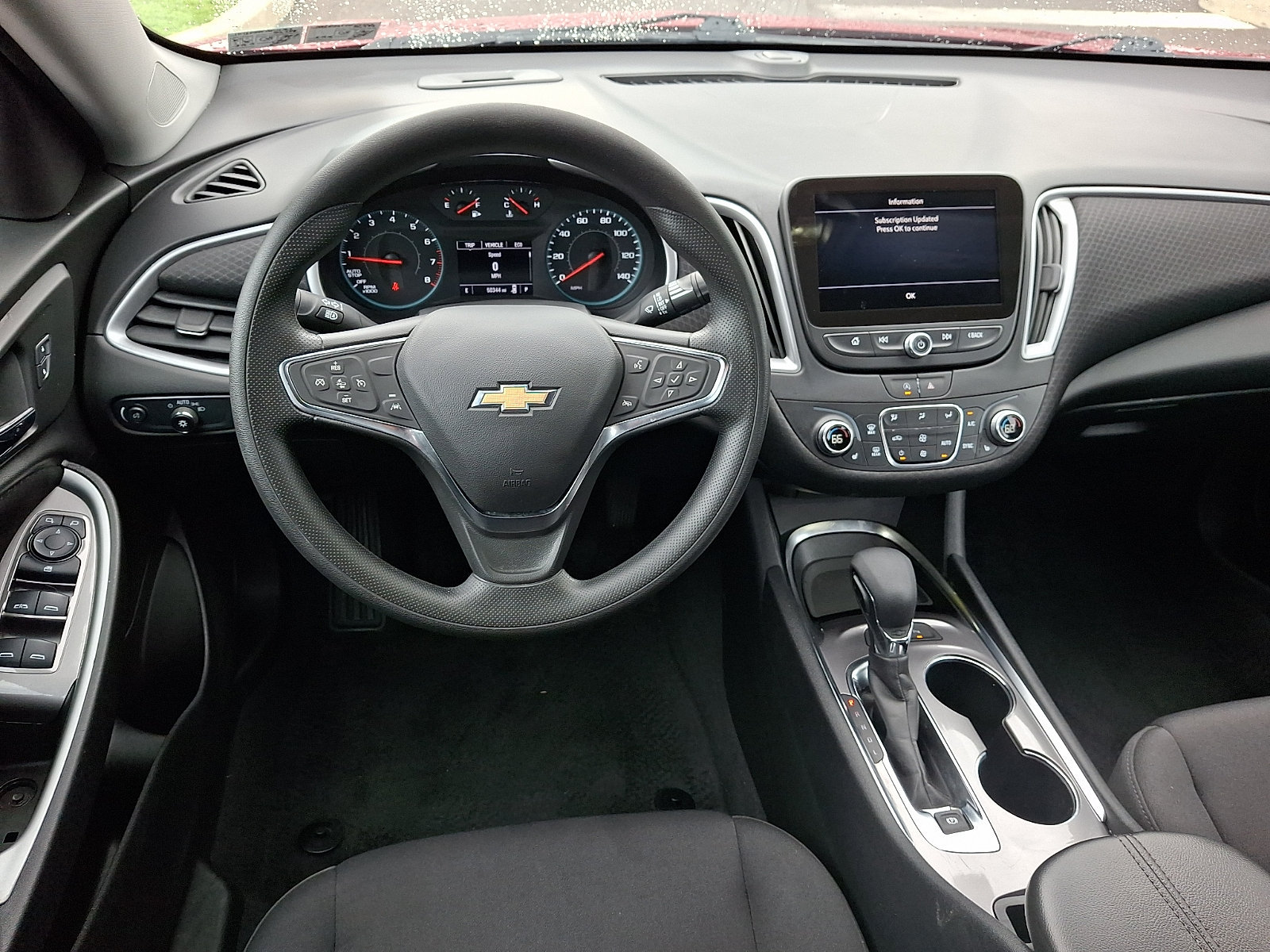 Used 2025 Chevrolet Malibu LT FWD image 11