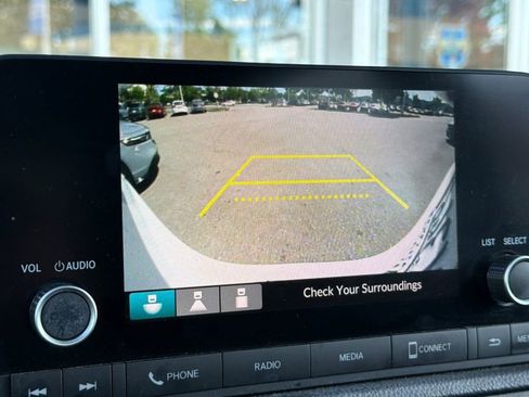 Used 2023 Honda CR-V Sport image 18