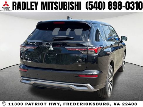 New 2026 Mitsubishi Outlander SE image 19