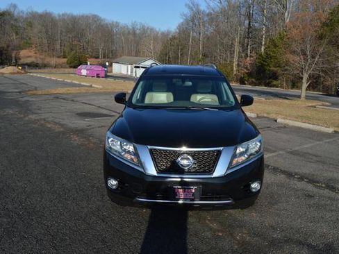 Used 2014 Nissan Pathfinder SL w/ SL Tech Package image 9