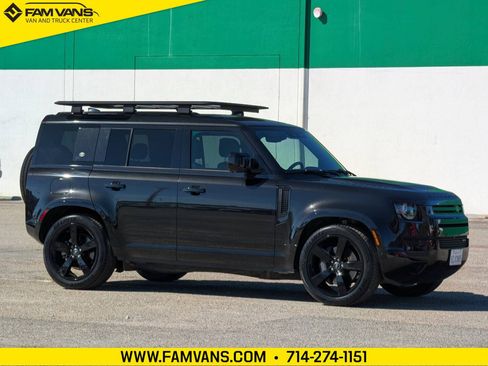 Used 2022 Land Rover Defender 110 X-Dynamic HSE image 1