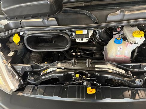 Used 2023 RAM ProMaster 2500 w/ Driver Convenience Group image 28