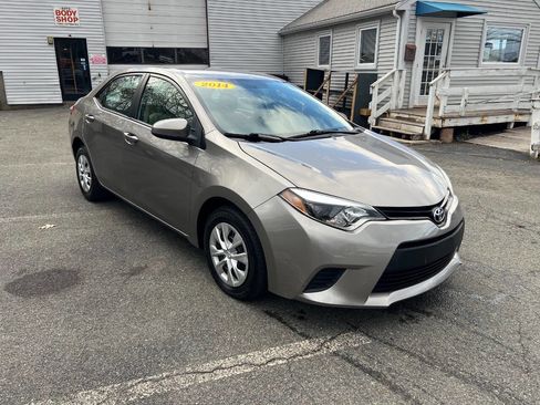 Used 2014 Toyota Corolla LE image 13
