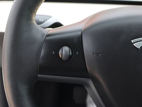 Used 2023 Tesla Model 3 Standard Range RWD image 19