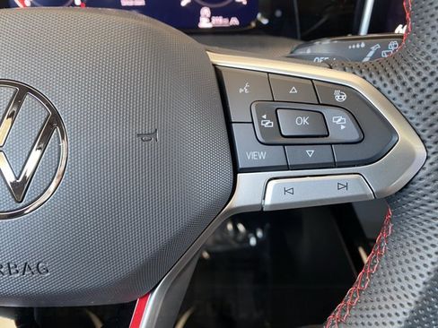 New 2026 Volkswagen GTI SE FWD image 7