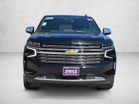 Used 2023 Chevrolet Suburban Premier AWD/4WD image 2