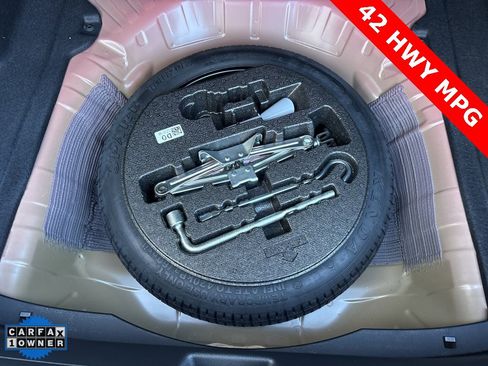 Used 2023 Honda Civic EX image 30