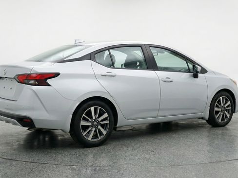 Used 2025 Nissan Versa SV FWD image 9