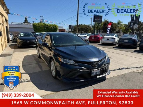 Used 2019 Toyota Camry LE FWD image 10