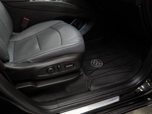 Used 2021 Buick Enclave Essence w/ Sport Touring Edition image 49